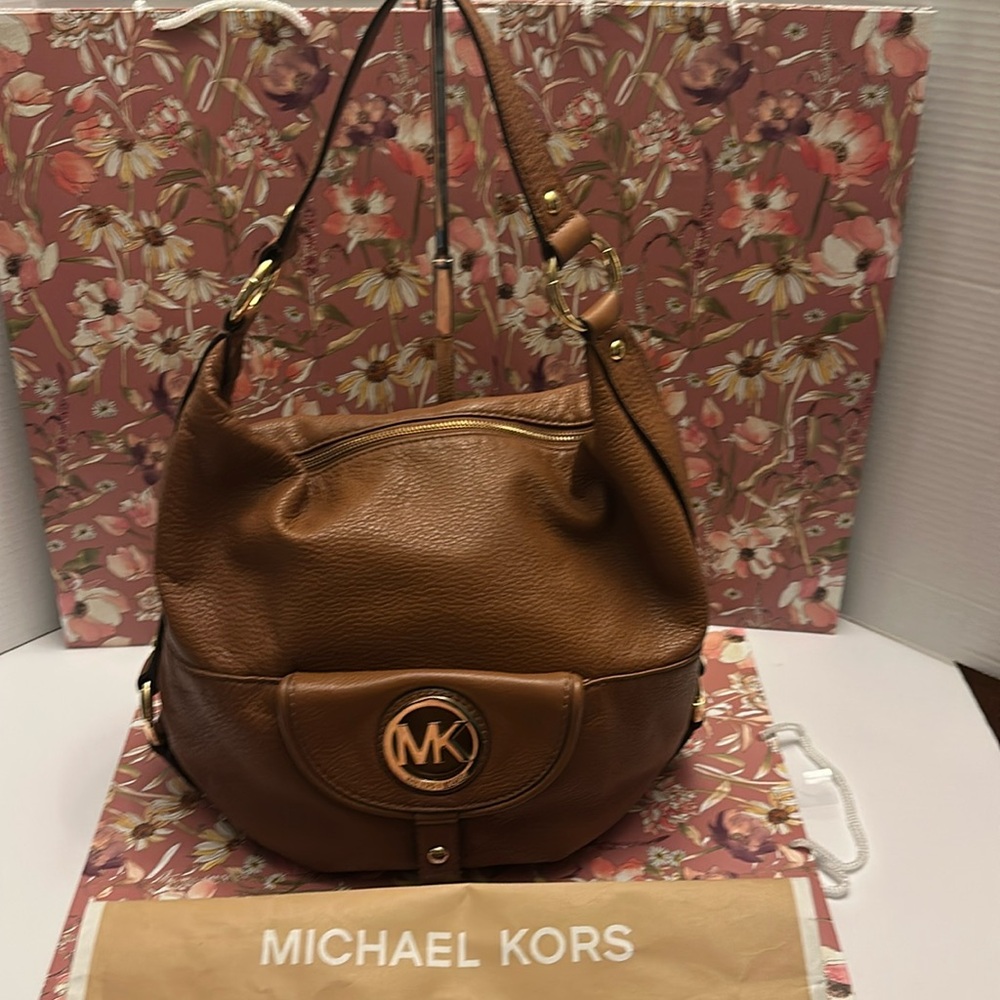 Michael Kors Leather Shoulder Bag. Gently used!